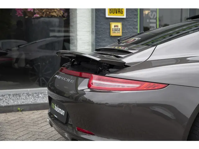 Porsche 911 3.8 Carrera 4S 2013 Benzine 53