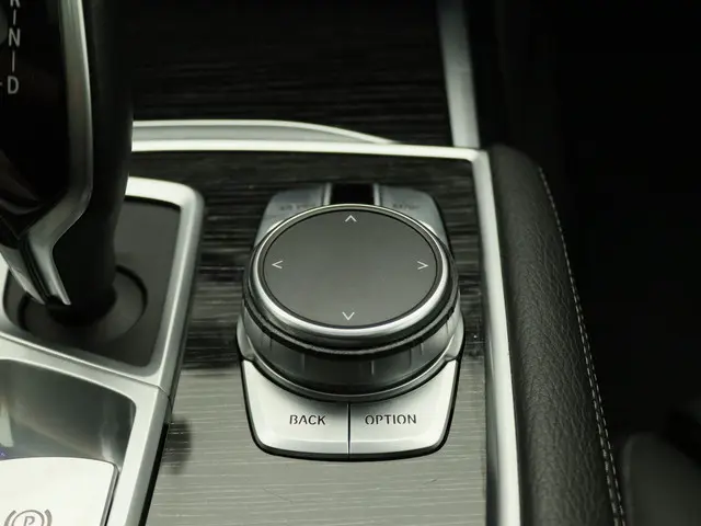 BMW 7 Serie Sedan 745e 2020 Hybride Benzine 26