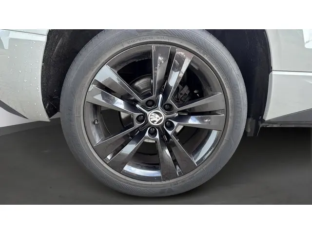 Škoda Karoq 1.5 TSI ACT Sportline Business 2020 Benzine 13