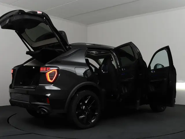 Lynk & Co 01 1.5 2022 Hybride Benzine 42