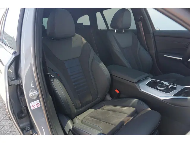 BMW 3 Serie Touring 320i 2024 Benzine 7