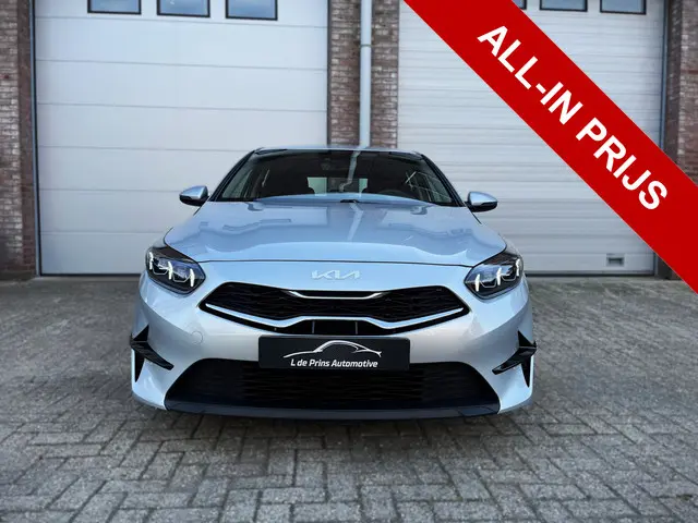 Kia Ceed 1.0 T-GDi DynamicLine 2022 Benzine 4