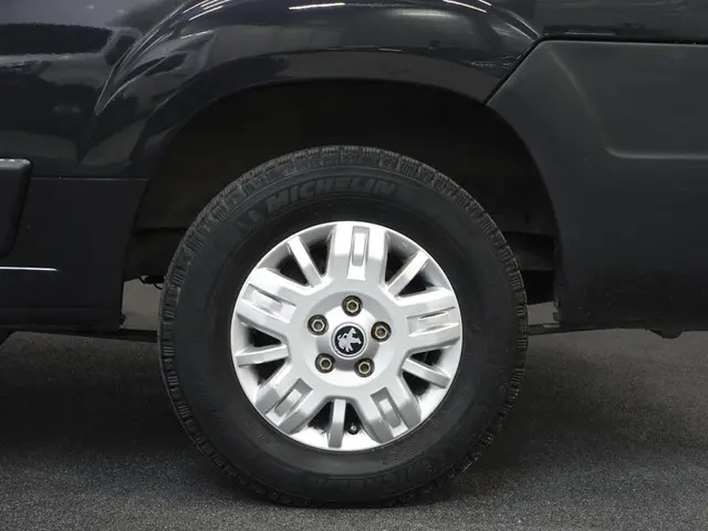Peugeot Boxer 165PK L3H2 Premium 2021 Diesel 13
