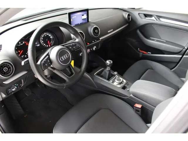Audi A3 Limousine 35 TFSI 150PK 2020 Benzine 9