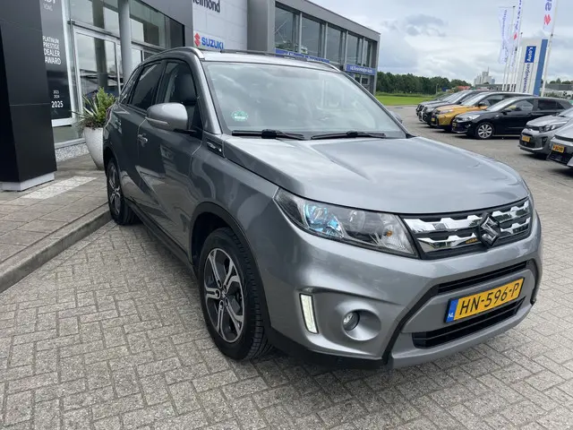 Suzuki Vitara 1.6 High Executive 2015 Benzine 4