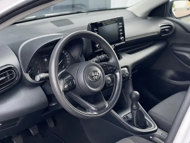 Toyota Yaris 1.0 VVT-i Active 2022 Benzine 9