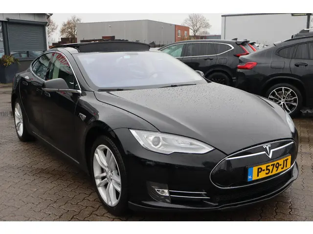Tesla Model S 85 Signature Performance 2014 Elektrisch 10