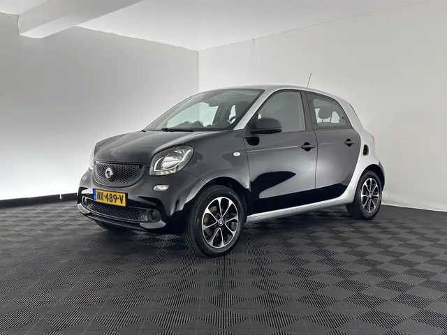 Smart Forfour 1.0 Pure Cool&Audio Pack 2017 Benzine 3