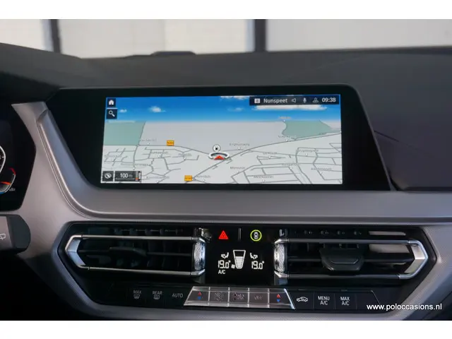 BMW 1 Serie 118i 2020 Benzine 17