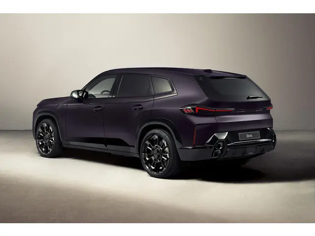 BMW XM By Kith 2025 Hybride Benzine 2