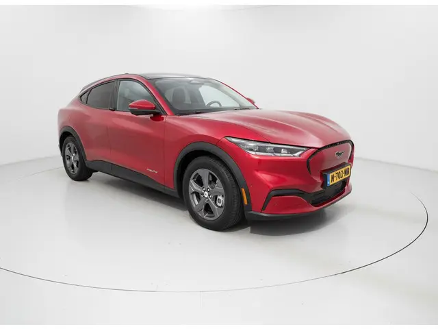 Ford Mustang Mach-E 2