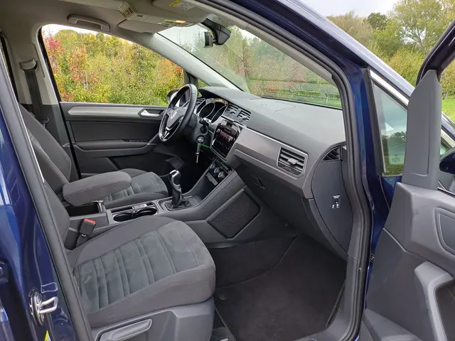 Volkswagen Touran 1.5 TSI Highline 7-Pers. 2020 Benzine 45