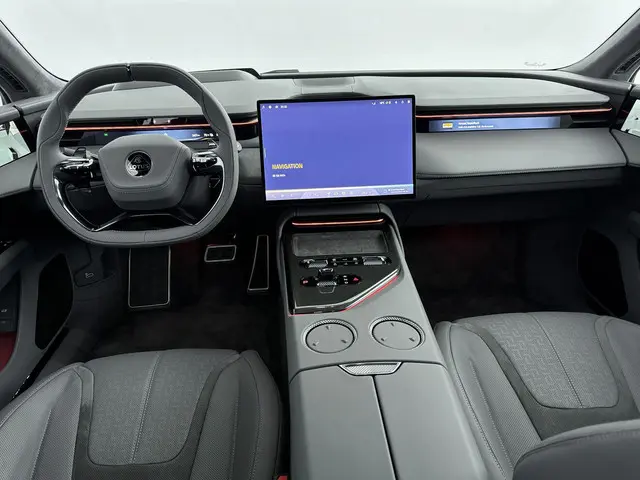 Lotus Emeya S 102kWh/613pk 2025 Elektrisch 12