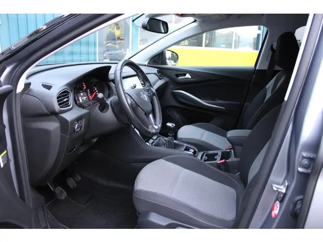 Opel Grandland X 1.2 Turbo Edition 2020 2020 Benzine 9