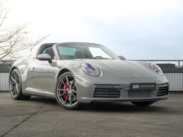 Porsche 911 Targa 4S - PTS China Grey 2022 Benzine