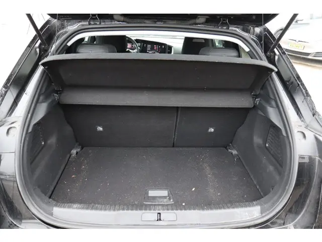 Opel Mokka-e Elegance 50-kWh 11kw bl. 2021 Elektrisch 16