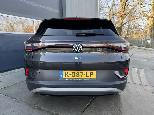 Volkswagen ID.4 First 77 kWh 204pk 2020 Elektrisch 56