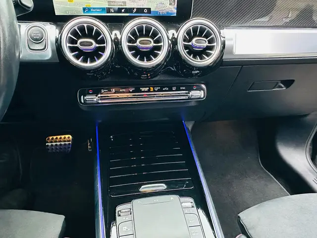 Mercedes-Benz GLB 180 d Premium 2021 Diesel 13