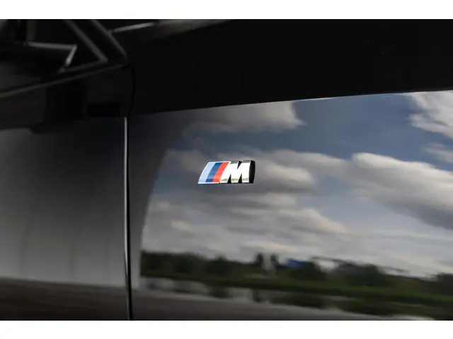 BMW 3 Serie Touring 320e 2024 Hybride Benzine 18