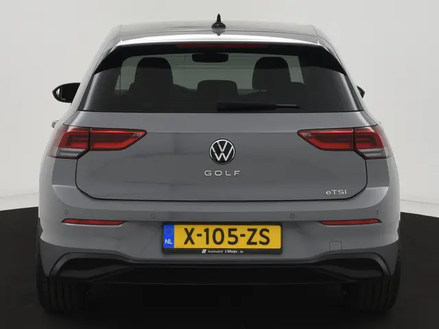 Volkswagen Golf 1.0 eTSI Life AUTOM. 2021 Hybride Benzine 9