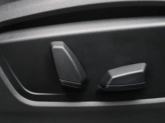 MINI Countryman C 2025 Benzine 32