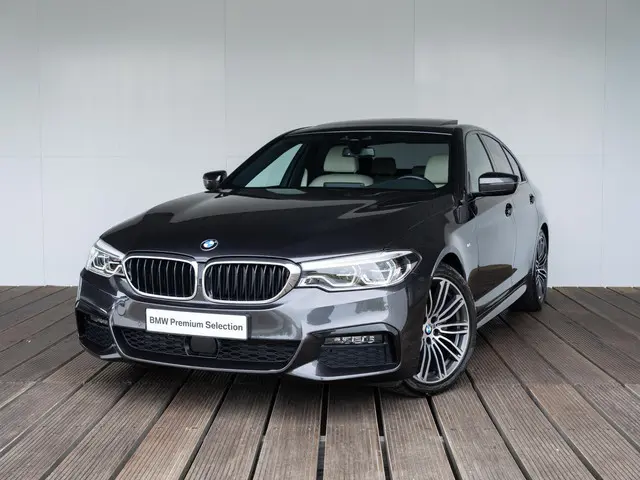 BMW 5 Serie Sedan 520i 2019 Benzine 42