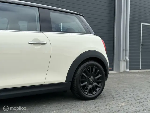 MINI Cooper Mini 1.5 Chili 2014 Benzine 7