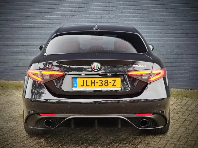 Alfa Romeo Giulia 2.0 T 280PK Q4 Veloce 4WD 2023 Benzine 4