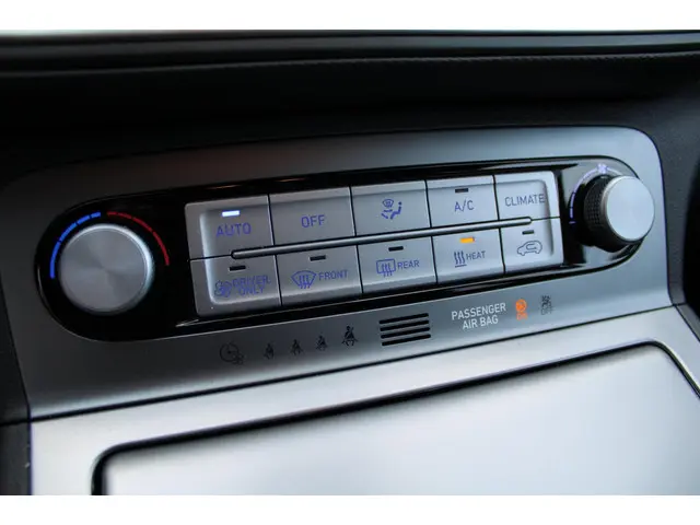 Hyundai Kona EV Premium 64 kWh 2020 Elektrisch 29