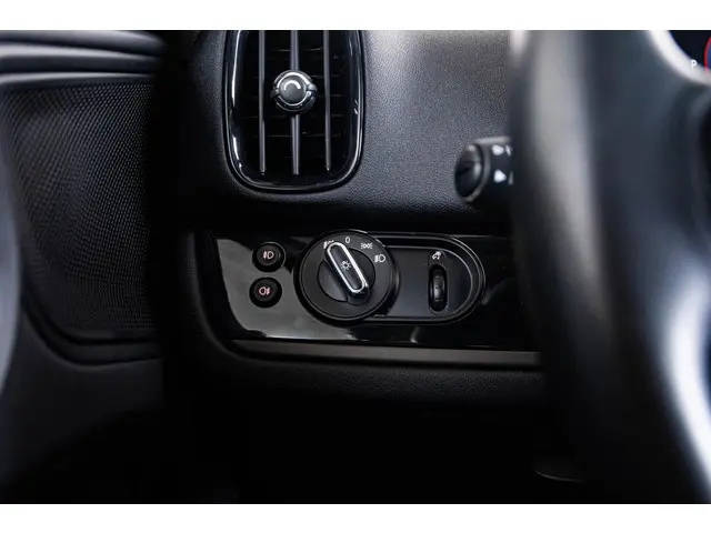 MINI Countryman Cooper SE ALL4 2022 Hybride Benzine 52