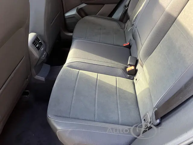 Volkswagen T-Roc 1.5 TSI R-Line Edition 2024 Benzine 23