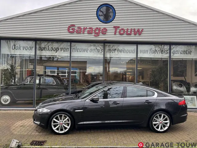 Jaguar XF 3.0 V6 SC 340PK 2014 Benzine 2