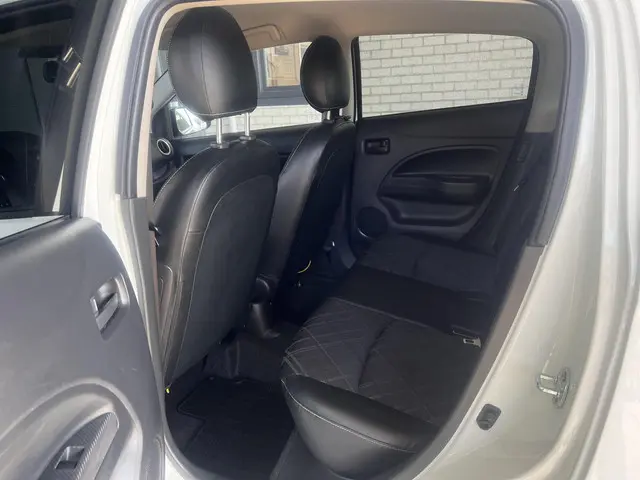 Mitsubishi Space Star 1.2 Instyle 2023 Benzine 25