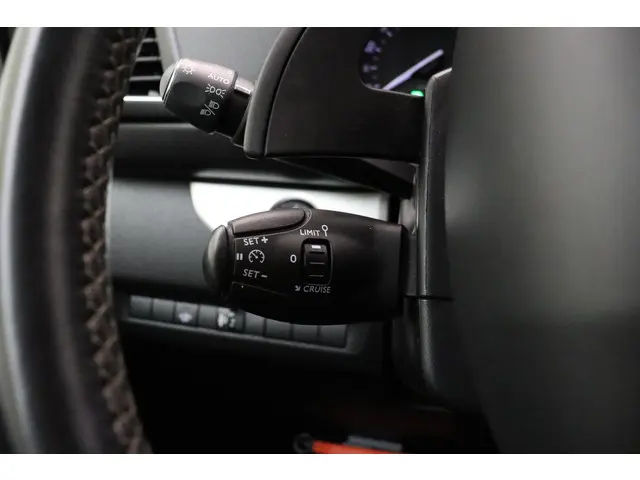 Peugeot Expert 2.0 BlueHDI Standard Sport 2021 Diesel 27