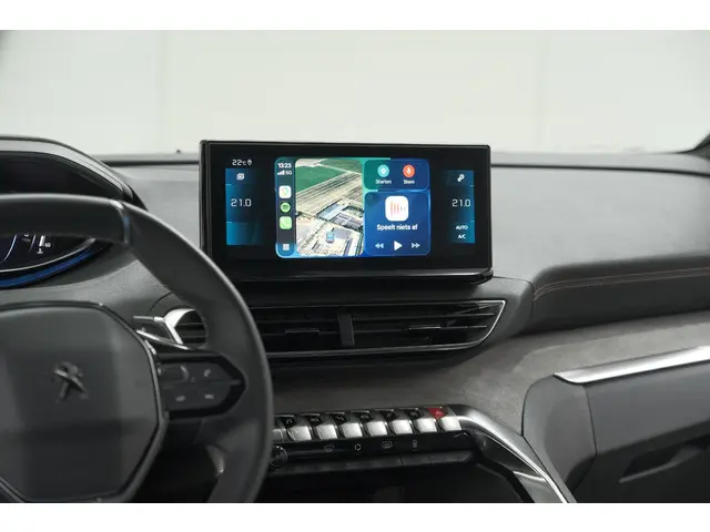 Peugeot 5008 PureTech 130 EAT8 GT 2023 Benzine 4