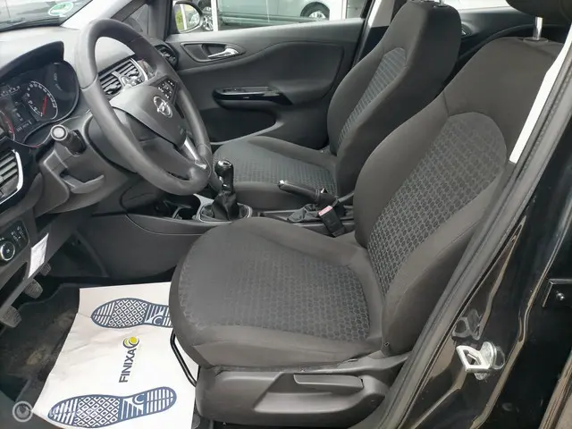 Opel Corsa 1.4 airco 5 deuren apk 2015 Benzine 7