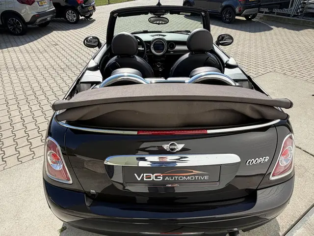 MINI Cooper Cabrio 1.6 Highgate 2015 Benzine 38