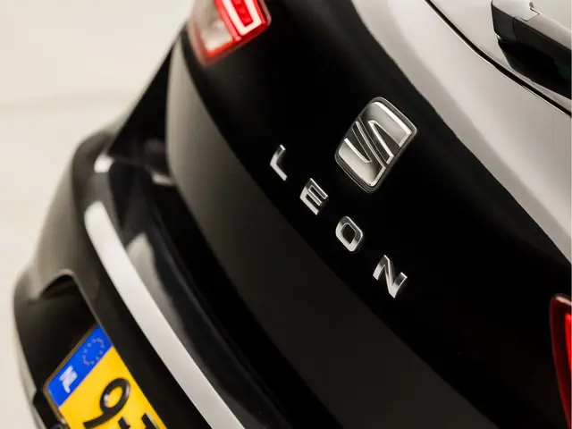 SEAT Leon ST 1.2 TSI Sport 2014 Benzine 26