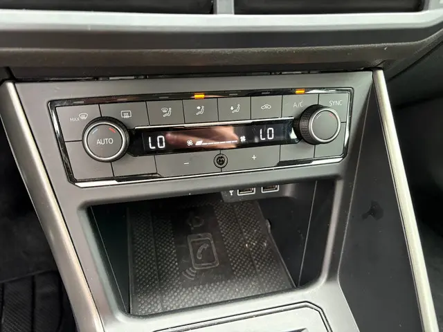 Volkswagen Polo 1.0 TSI Highline Business R 2019 Benzine 11