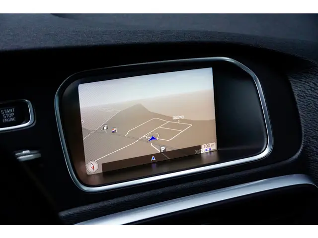 Volvo V40 2.0 T3 153 pk NORDIC BUSINESS 2018 Benzine 48