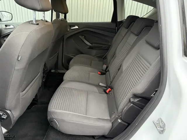 Ford C-MAX 1.0 Titanium 2015 Benzine 7