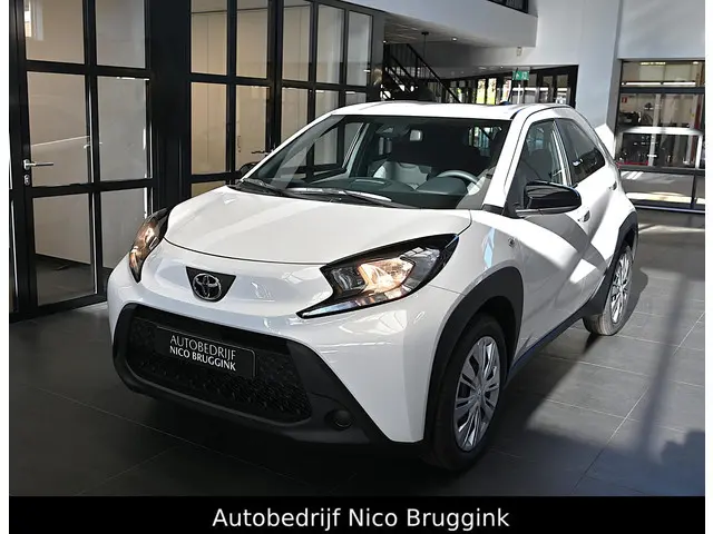 Toyota Aygo X 1.0 VVT-i MT Play 2025 Benzine