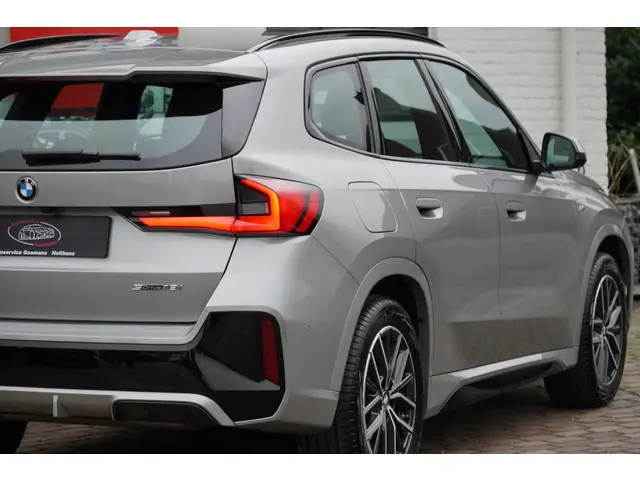 BMW X1 sDrive18i 2025 Benzine 24