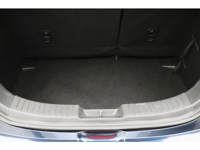 Mazda 2 1.5 Skyactiv-G Comfort 2021 Benzine 14