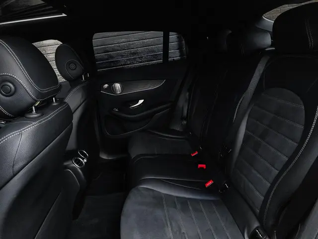 Mercedes-Benz GLC Coupé 300e AMG 2021 Hybride Benzine 5