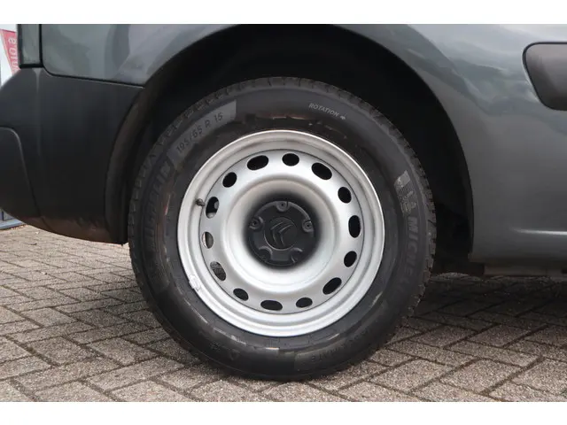 Citroën Berlingo 1.6 BlueHDI 75 Comfort 2016 Diesel 27