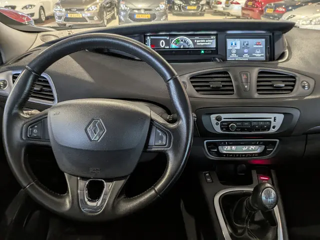 Renault Scénic 1.2 TCe Limited 2015 Benzine 10