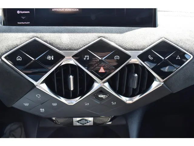 DS DS 3 PureTech 130EAT8 Performance Line 2024 Benzine 13
