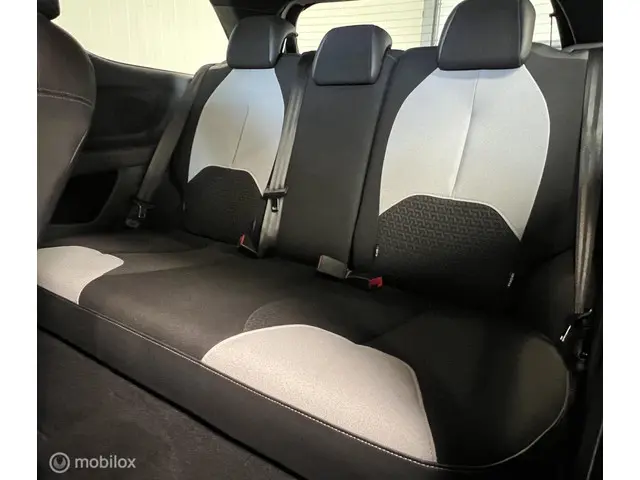 Citroën DS3 1.4 HDiF Chic 2014 Diesel 13