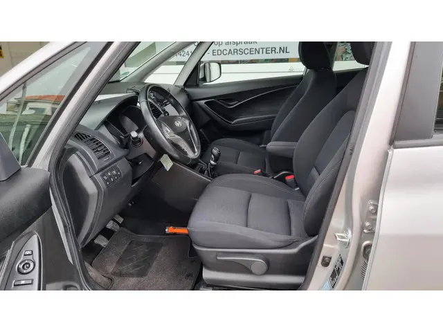 Hyundai ix20 1.4i i-Magine 2014 Benzine 19